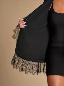 SHEIN BAE CURVE بليزر أسود مقاس كبير بياقة على شكل حرف V مع تطريز دانتيل أنيق - الأسود - مشاهدة 9