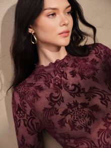 Anewsta Kaos Wanita Lengan Panjang Jala Bermotif Bunga Burgundy Musim Gugur, Cocok untuk Kencan, Pesta, Malam Hari, Perjalanan Sehari-hari, Gaya Vintage, Elegan, Minimalis, Seksi, dan Pas Badan. - Burgundy - View 1
