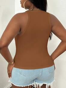 Slaydiva Plus Size Women Casual Basic Fitted Solid Color Round Neck Camisole - Coffee Brown - View 3
