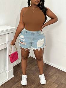 Slaydiva Plus Size Women Casual Basic Fitted Solid Color Round Neck Camisole - Coffee Brown - View 7