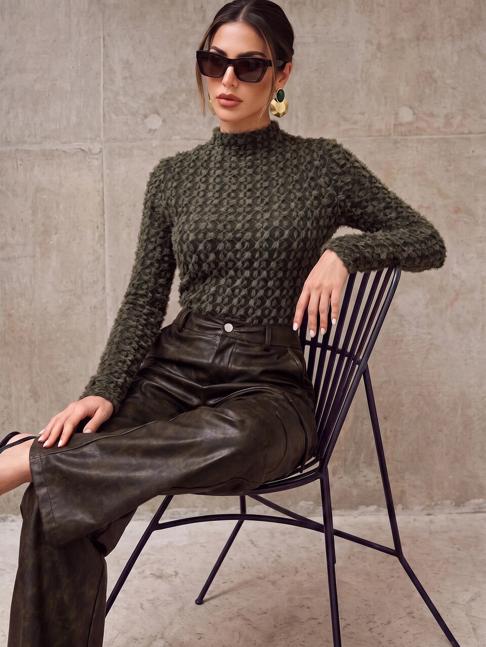 Anewsta Elegant Flocked Lace Turtleneck Undershirt, High-Quality Women's Autumn/Winter Base Layer Top