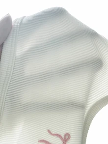 SHEIN Atasan Tank Top Leher Persegi Kasual Sederhana untuk Remaja Perempuan dengan Bantalan Cup, Bra Bergaris Bordir Motif Pita yang Nyaman dan Ramah Kulit, Set 3 Potong Warna Putih, Cocok untuk Semua Musim - Putih - View 3