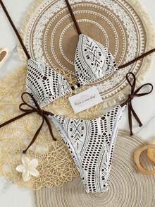 SHEIN Swim Swim Vcay 新款奢华优雅两件套白色钩编蕾丝和焦糖/棕色三角比基尼，女士款，挂脖式泳衣上装饰有木珠，性感高衩丁字裤泳装，适合夏季海滩泳池度假，复古Y2K辣妹风泳装，音乐节、热带海岸早午餐、海岛度假及摩登氛围。 - 棕色 - 查看 4