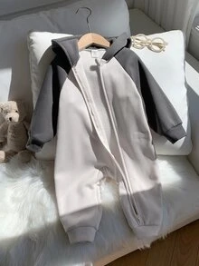 SHEIN 男嬰拼色針織柔軟連帽落肩長袖連身衣 秋冬返校服飾 - 彩色 - 查看 4
