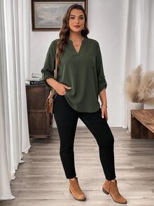 Comfylo Plus Size Women's Solid Color Notched V-Neck Casual Versatile Everyday Blouse - Green - View 5