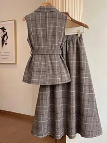 SHEIN LUNE CURVE Plus Size Women's Plaid Waist Tie Top And Skirt Fashion 2-Piece Set - Mocha Brown - View 2