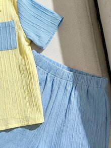 SHEIN 2pcs Baby Boy Colorblock Textured Fabric Pocket Polo Shirt And Shorts Set, Suitable For Summer, Travel, Back To School - Multicolor - View 5