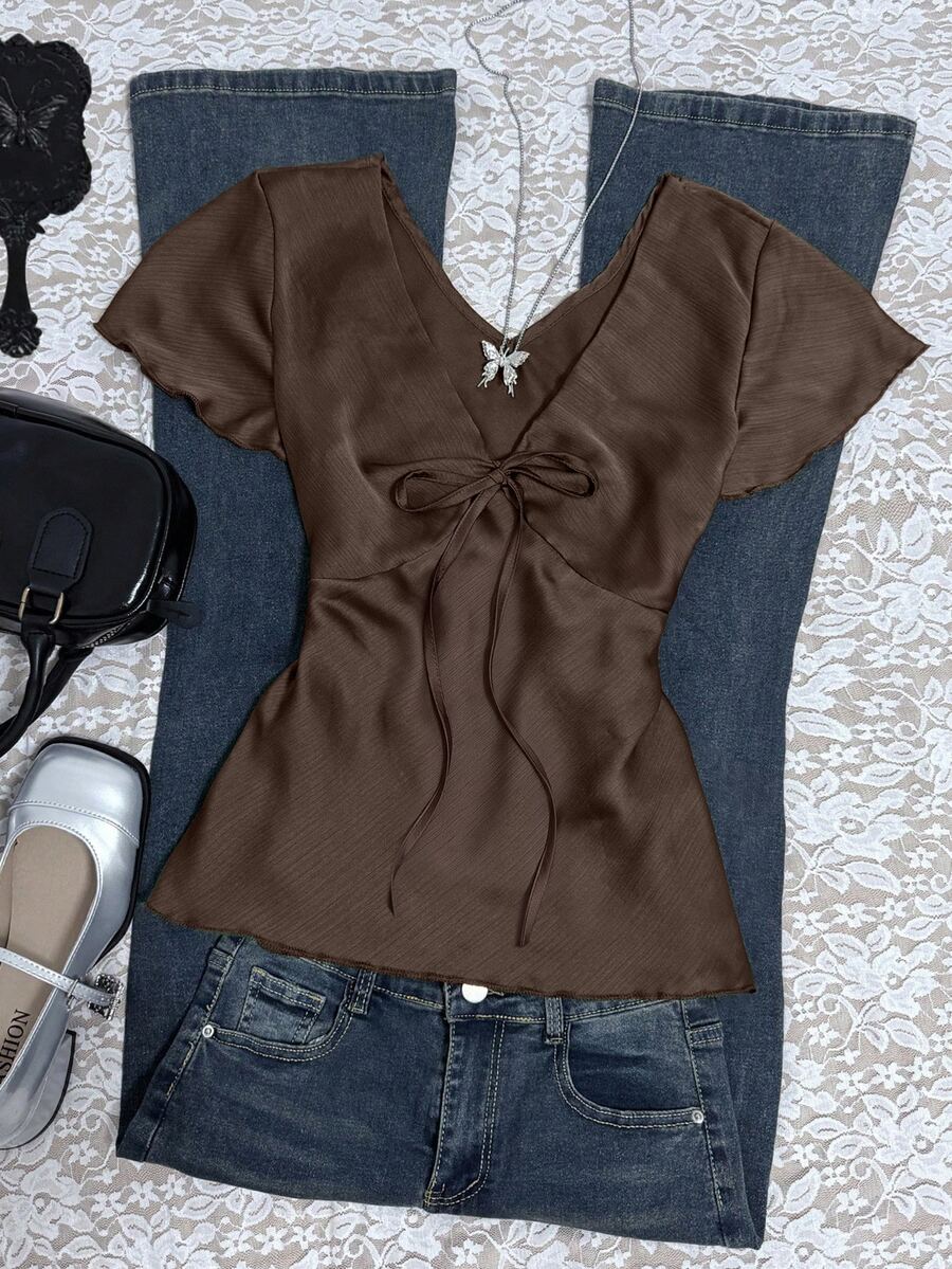 INAWLY Blusa de mujer de unicolor con cuello en V y detalle de nudo en la parte delantera, de manga corta, elegante para el verano - Marrón - Ver 1