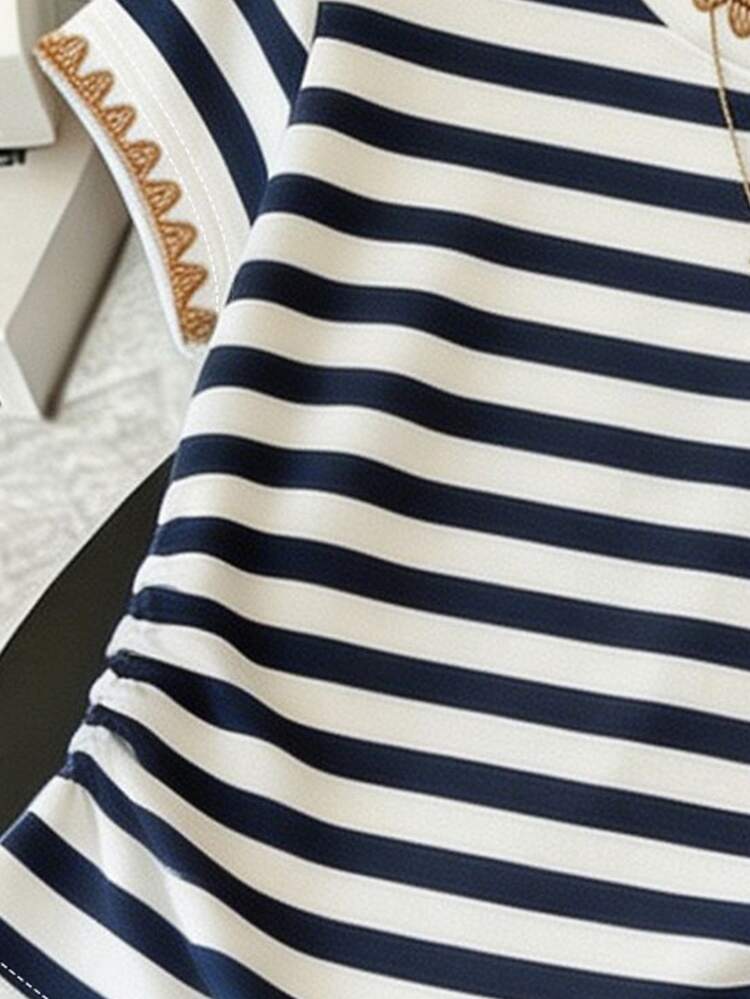 Resyla Summer Set, Women's Waist-Cinching T-Shirt And Long Pants Set, Classic Blue And White Striped Heart Print Pattern T-Shirt, Scalloped Embroidery Craftsmanship, Daily Wear, Back To School, Commuting, Casual Travel - Multicolor - View 4