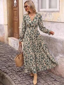 Brillora Women's Autumn/Winter New Leopard Print Deep V-Neck Bodycon Maxi Dress, Slim Fit, High Waist, Cinched Waist, Elegant, Long Sleeves, Slightly Puffy Sleeves, Commute, Work, Date, Party, Casual, Daily Wear, Fashion, High-End, Versatile, Women's Dress Single Item Recommendation, New Arrival, Hot-Selling, Autumn/Winter Essential, Limited Time Offer, New Product - Green - View 3