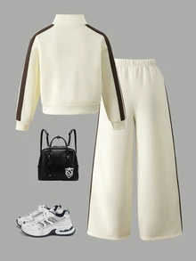 SHEIN 女童 Boston 字母拉鍊夾克與寬腿運動長褲 2 件套運動服，復古學院風套裝 - 杏色 - 查看 7