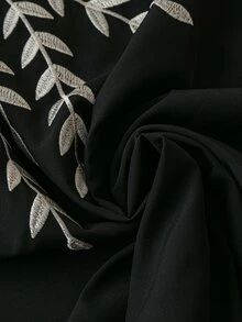 SHEIN LUNE 大码女式优雅撞色领条纹印花衬衫 - 黑色 - 查看 3