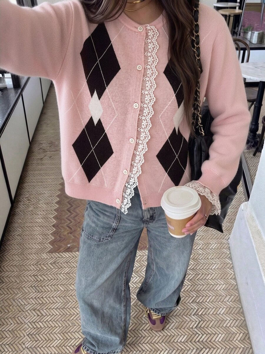 SHEIN PariChic Jaket Cardigan Wanita Musim Gugur/Dingin Leher Bulat Motif Berlian Elegan Lucu, Patchwork Renda, Gaya Vintage Preppy, Kancing Depan, Warna Pink dan Putih - Berwarna merah muda - View 1