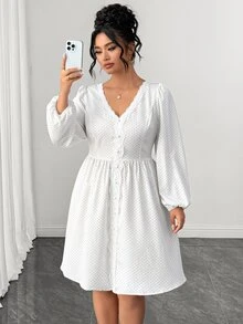 SHEIN LUNE CURVE 大尺碼女款春夏波點V領蕾絲飾邊時尚洋裝秋季 - 黑與白 - 查看 5