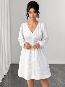 SHEIN LUNE CURVE 大尺碼女款春夏波點V領蕾絲飾邊時尚洋裝秋季 - 黑與白 - 查看 4