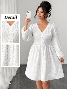 SHEIN LUNE CURVE 大尺碼女款春夏波點V領蕾絲飾邊時尚洋裝秋季 - 黑與白 - 查看 1