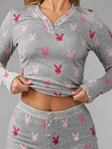 Missguided x Playboy Set Piyama Wanita dengan Motif Logo Kelinci, Atasan Lengan Panjang dan Celana Pendek yang Serasi, Pakaian Tidur Santai - Grey - View 4