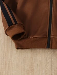 2件組小男孩休閒棕黑幾何條紋拉鍊連帽寬鬆抓絨外套套裝，秋季校園新款衣著 - 彩色 - 查看 8