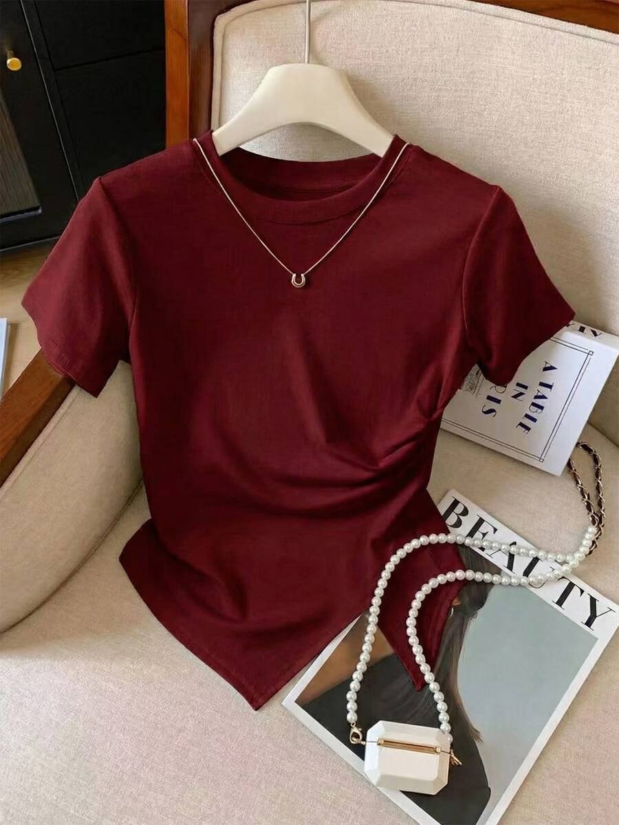 GlowEve Women's Casual Everyday Travel Commute Solid Color Short Sleeve Asymmetrical Hem Ruched Fitted T-Shirt, Summer Burgundy Red