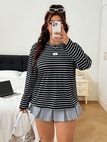 SHEIN EZwear 大尺碼對比條紋印花落肩拼接細節T恤 - 黑與白 - 查看 5