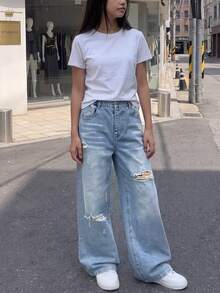 SHEIN Girls' Vintage Distressed Blue Washed Denim Jeans, Street Style Loose Fit Ripped Jeans, Autumn Winter Holiday Back To School, Elastic Waistband Button Front Casual Pants, Suitable For School, College, Daily Wear - Medium Wash - View 9