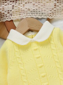 SHEIN 女嬰針織毛衣套裝，奶油色與白色對比領編織 2 件套，直條紋編織泡泡紋長袖上衣搭配同款連腳針織長褲，溫柔風格嬰兒毛衣套裝，適合日常穿著、外出、滿月、百日、家庭聚會、旅行、度假，新生兒禮物 - 黃色 - 查看 6