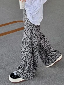FRIFUL Women's Early Autumn New Korean Style Sequin Leopard Print Fabric Straight Leg Pants With Drawstring Waist - Green - View 9