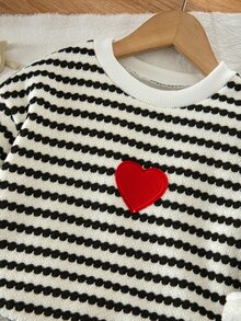 SHEIN 少女款針織條紋愛心貼布休閒衛衣，秋冬穿著 - 黑與白 - 查看 5