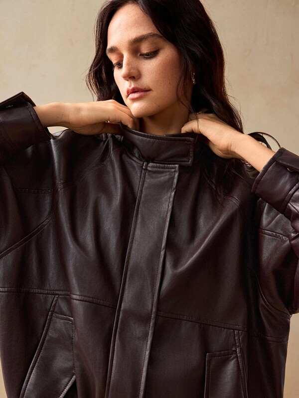 Willow Rêve Women's Dark Brown Faux Leather Moto Jacket With Notched Lapel, Snap High Neck, Zip Front And Long Sleeves, Vintage Streetwear Autumn Night Out Style