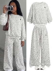 Tween Girl Leopard Print & Knight Graphic Crew Neck Sweatshirt And Pants Set - Multicolor - View 1