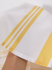SHEIN 2件組小男孩休閒條紋印花短袖襯衫與短褲套裝，適合夏季日常休閒穿著、度假海灘旅行，兒童套裝 - 彩色 - 查看 6