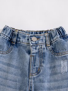 SHEIN 女嬰牛仔寬腿褲，淺藍色水洗破洞風，寬鬆舒適，附破洞設計，鬆緊腰帶配鈕扣封口，適合全年日常穿著，可搭配T恤、背心或短袖上衣，適用於戶外玩耍、幼兒園活動及其他場合，休閒街頭風 - 淺色水洗藍 - 查看 6
