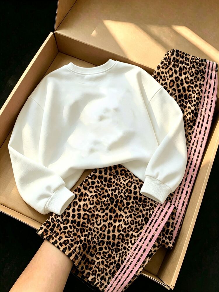 Girls' Fashionable Leopard Print Pink Glitter Butterfly & Letter Graphic Crew Neck Sweatshirt And Pink Striped Leopard Print Wide Leg Pants 2 Pieces Set - Multicolor - View 2
