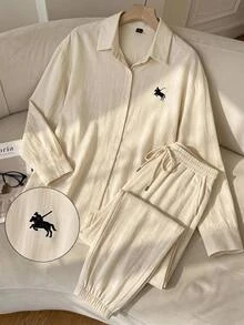 SHEIN LUNE 大尺碼女款馬術印花落肩長袖上衣與長褲兩件套 正式休閒居家辦公早午餐 米色秋季 - 杏色 - 查看 1