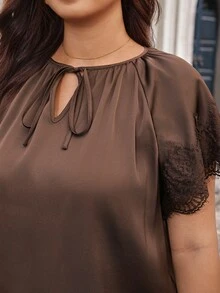 SHEIN Clasi 大尺碼法式優雅休閒百褶綁帶蕾絲拼接襯衫 辦公正式商務棕色夏季 - 棕色 - 查看 6