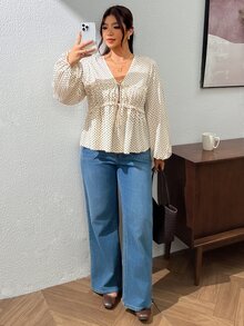 Lounesse 女款大尺碼 V 領綁帶設計花卉長袖襯衫，百搭藍色花卉襯衫，適合日常穿著與外出 - 棕色 - 查看 4