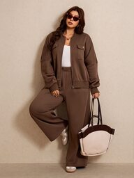 Elaquor Ensemble de veste à capuche zippée à manches longues et pantalon de couleur unie pour femmes grande taille