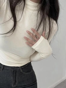 FRIFUL 女款素色立領修身百搭日常穿著長袖T恤 秋季 - 白色 - 查看 2