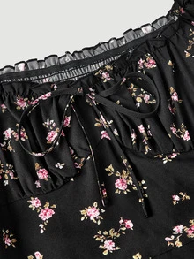 Skyraze Gaun Motif Bunga Kecil dengan Lengan Mengembang dan Belahan Dada, Model Bahu Terbuka - MultiWarna - View 7