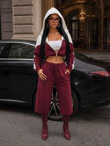 BamGleam Two Tone Zip Up Hooded Crop Sports Jacket - Burgundy - View 5
