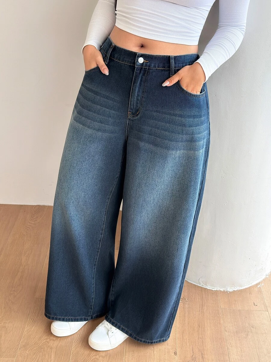 SHEIN PETITE CURVE 大尺碼女款水洗牛仔褲，簡約休閒日常穿搭 - 藍色 - 查看 1