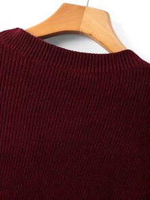 GlowEve CURVE Atasan Rajut Leher Bulat Vintage Burgundy Ukuran Plus untuk Wanita dengan Desain Manset Kancing Logam, Sweater Leher Bulat Minimalis Lengan Panjang Bergaris Slim Fit yang Menawan untuk Lapisan Musim Gugur/Dingin - Burgundy - View 7
