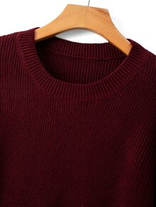 GlowEve CURVE Atasan Rajut Leher Bulat Vintage Burgundy Ukuran Plus untuk Wanita dengan Desain Manset Kancing Logam, Sweater Leher Bulat Minimalis Lengan Panjang Bergaris Slim Fit yang Menawan untuk Lapisan Musim Gugur/Dingin - Burgundy - View 4