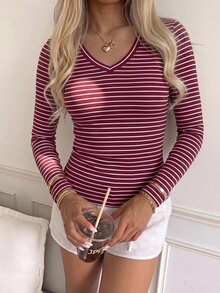 CovetEZ 95%棉女款V領聖誕紅條紋修身長袖T恤，休閒極簡日常百搭派對聚會復古龐克機場穿搭Y2K上衣，聖誕紅條紋，女款夏季穿搭，外出穿搭，龐克風穿搭 - 彩色 - 查看 6