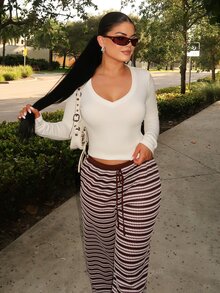 Dayanna Comas 女士秋冬日常外出必备休闲街头风白色弹力舒适微绒V领长袖T恤保暖内衬可爱上衣 - 白色 - 查看 6