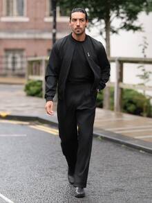 YOUESAWY YOUESAWY Jaket Bomber Pria Warna Hitam dengan Lengan Panjang Reguler dan Penutup Resleting untuk Pemakaian Sehari-hari, Musim Gugur - Hitam - View 1
