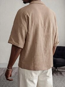 Mainfolk Men's Khaki Short-Sleeve Button-Up Shirt. Relaxed Fit, Classic Collar, Chest Pockets. Versatile For Beach Vacations & - Khaki - View 3