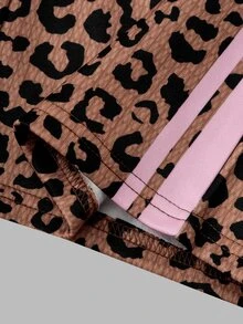SHEIN 青少年女孩V領字母印花連帽衛衣與工裝褲休閒兩件套 - 棕色 - 查看 3