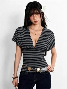 Rina Fox Atasan Wanita Seksi Pas Badan dengan Leher V Dalam, Tali Bahu di Belakang, dan Potongan Seksi. - MultiWarna - View 5
