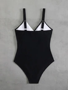 Swim Lushoire بدلة سباحة قطعة واحدة ذات تصميم أمامي متقاطع من قماش مخطط خاص - أبيض وأسود - مشاهدة 5